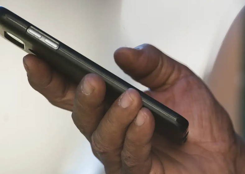 No questionário da pesquisa, também são realizadas perguntas sobre os padrões de uso dos consumidores, tecnologia, do Wi-fi, telefone fixo.