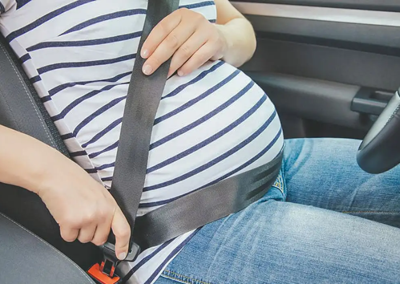 Para puérperas, não há prazo definido para o retorno à condução de veículos.