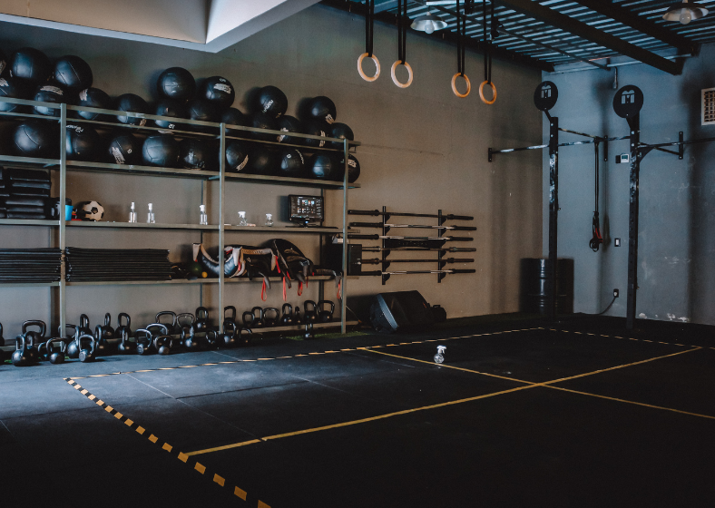 Entre os entrevistados que declararam ter mudado sua rotina em prol da saúde, 70% passaram a se alimentar de uma forma mais saudável, 64% começaram a se exercitar e 45% procuraram atividades com a finalidade de reduzir o estresse.